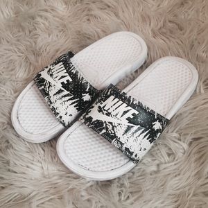 Nike slides